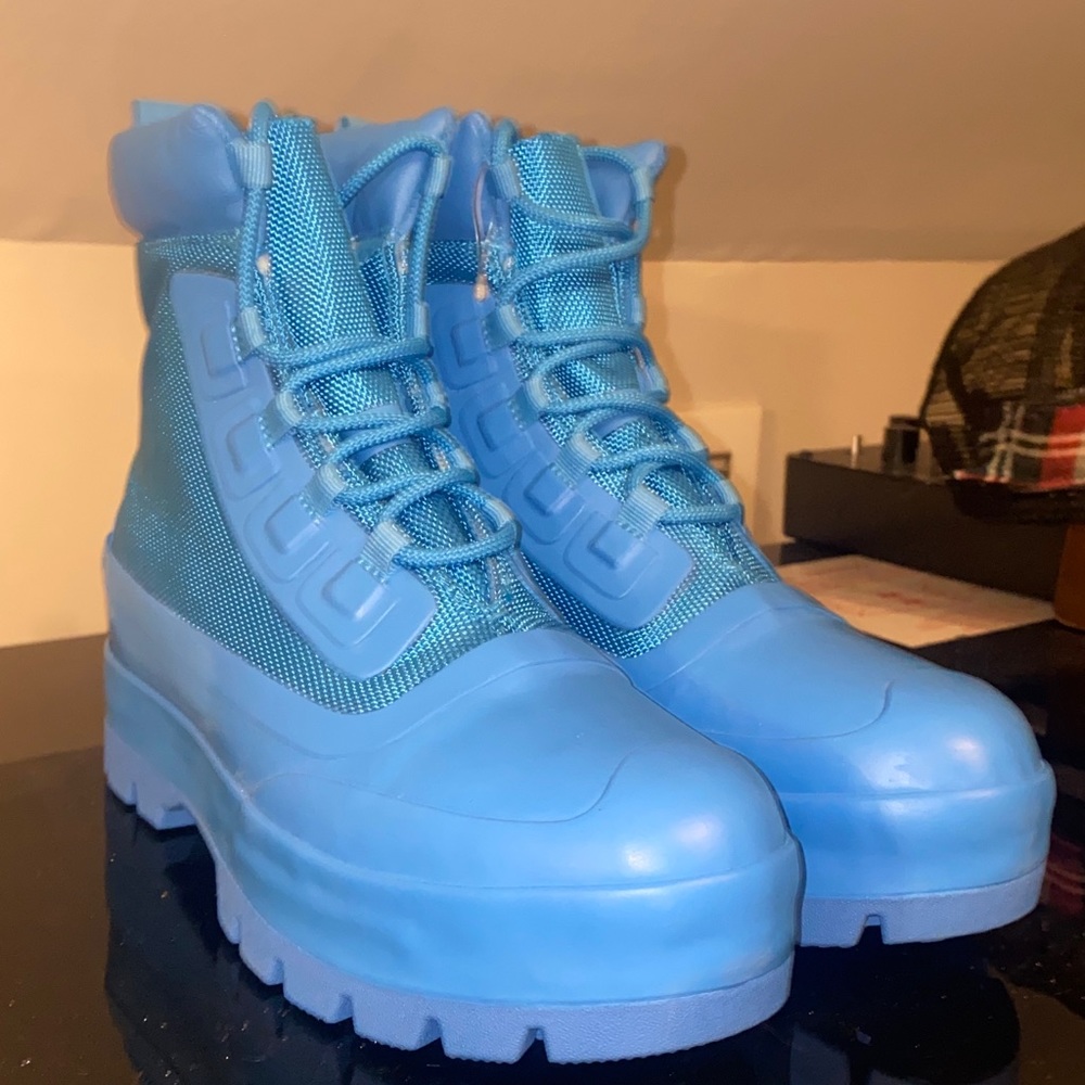 Brand new with box unused ambush converse women’s 5.5 men’s 3.5